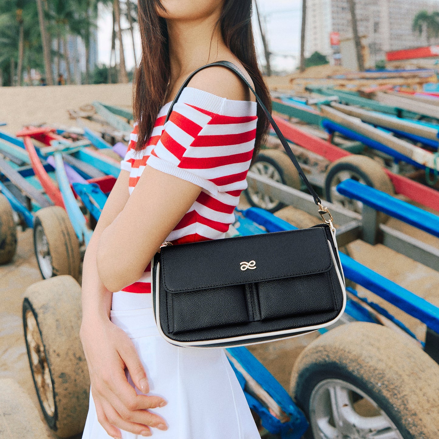 Handy PU in Black-Craie