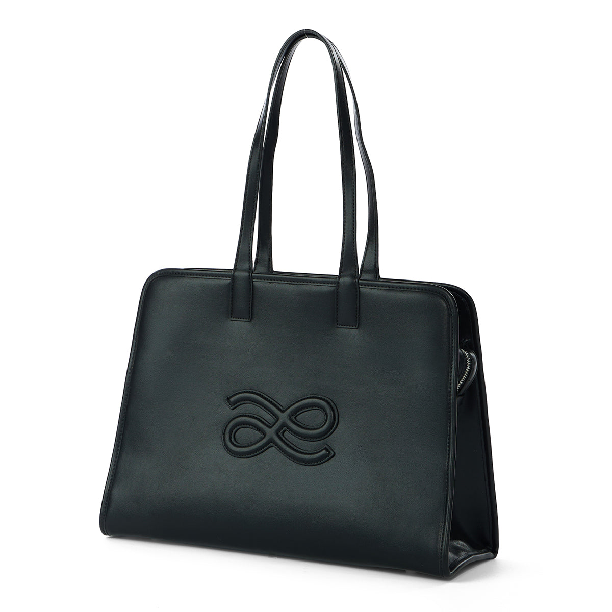 Eterna 40 in Black